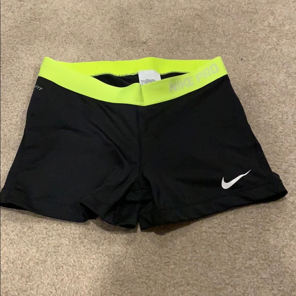 nike pro workout shorts